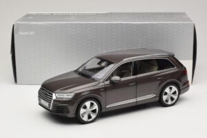 Audi Q7 4M Argus Brown Minichamps 1:18 5011407615 Μέταλλο - εικόνα 8 από 8