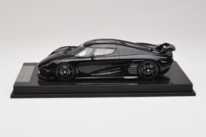 Koenigsegg Regera Μαύρο Πακέτο Άνθρακα Μπεζ Εσωτερικό FrontiArt 1:18 REMC042 Ρητίνη - εικόνα 3 από 7