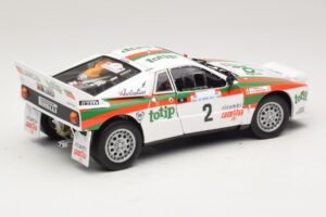 Lancia 037 #2 A. Bettega / M. Perissinot Rally San Marino 1984 Kyosho 1:18 08306F Μέταλλο - εικόνα 3 από 8