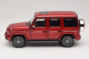 Mercedes G-Class W465 Hyacinth Red Norev 1:18 183037 Μέταλλο - εικόνα 3 από 6
