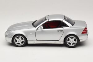 Mercedes SLK230 R170 AMG Ρόντστερ Ασημί UT Models 1:18 26152 Μέταλλο - εικόνα 4 από 8