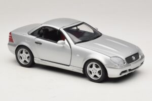 Mercedes SLK230 R170 AMG Ρόντστερ Ασημί UT Models 1:18 26152 Μέταλλο - εικόνα 6 από 8