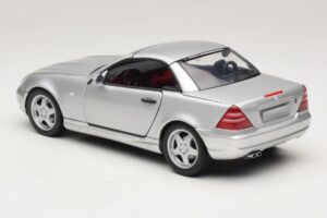 Mercedes SLK230 R170 AMG Ρόντστερ Ασημί UT Models 1:18 26152 Μέταλλο - εικόνα 7 από 8