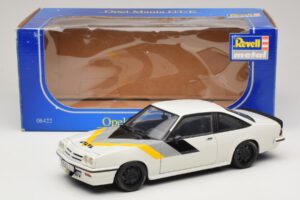 Opel Manta B GT/E Λευκό Μαύρες Προσαρμοσμένες Ζάντες Revell 1:18 08422 Μέταλλο - εικόνα 8 από 8