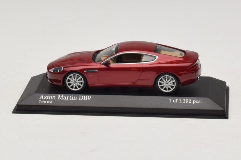 Aston Martin DB9 Κόκκινο Μεταλλικό Minichamps 1:43 Aston Martin DB9 Κόκκινο Μεταλλικό Minichamps 1:43 400137340 Μέταλλο