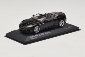 Aston Martin DBS Volante Μαύρο Μεταλλικό Minichamps 1:43 400137930 Μέταλλο - εικόνα 2 από 4