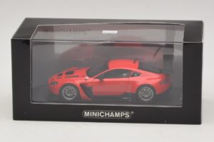 Aston Martin V12 Vantage GT3 Κόκκινο Minichamps 1:43 4371121392 Μέταλλο - εικόνα 4 από 4