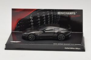 Aston Martin V12 Zagato Scintilla Silver Minichamps 1:43 437137221 Μέταλλο