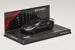 Aston Martin V12 Zagato Scintilla Silver Minichamps 1:43 437137221 Μέταλλο - εικόνα 2 από 5