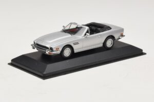 Aston Martin V8 Volante Ασημί Minichamps 1:43 400137601 Μέταλλο - εικόνα 2 από 4