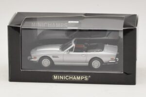 Aston Martin V8 Volante Ασημί Minichamps 1:43 400137601 Μέταλλο - εικόνα 4 από 4
