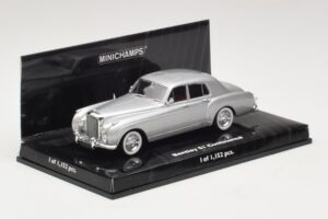 Bentley S1 Continental Ασημί Minichamps 1:43 436139552 Μέταλλο - εικόνα 2 από 4