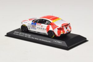 BMW M235i Bong Motorsport #307 Nett / Akata 24 Hours of Nurburgring 2015 Minichamps 1:43 437152507 Μέταλλο - εικόνα 3 από 4