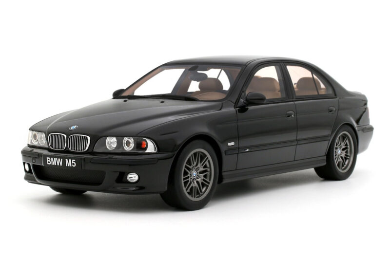 BMW M5 E39 Black Sapphire Metallic Otto 1:18 OT1338 Ρητίνη