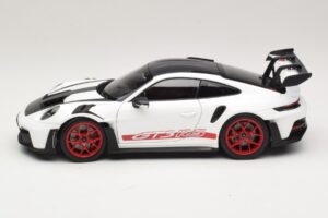 Porsche 911 992 GT3 RS Weissach Package Λευκό Pyro Red Norev 1:18 187373 Μέταλλο - εικόνα 4 από 8