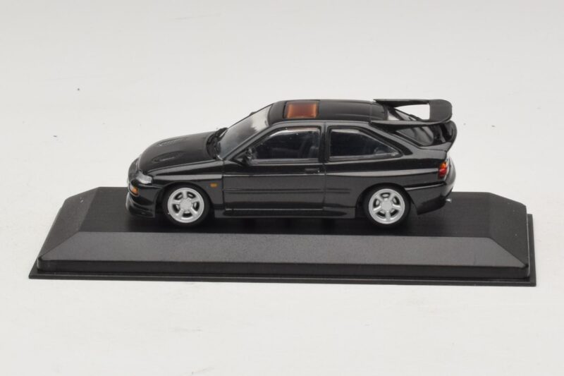 Ford Escort RS Cosworth Μαύρο Μεταλλικό Minichamps 1:43 430082106 Μέταλλο