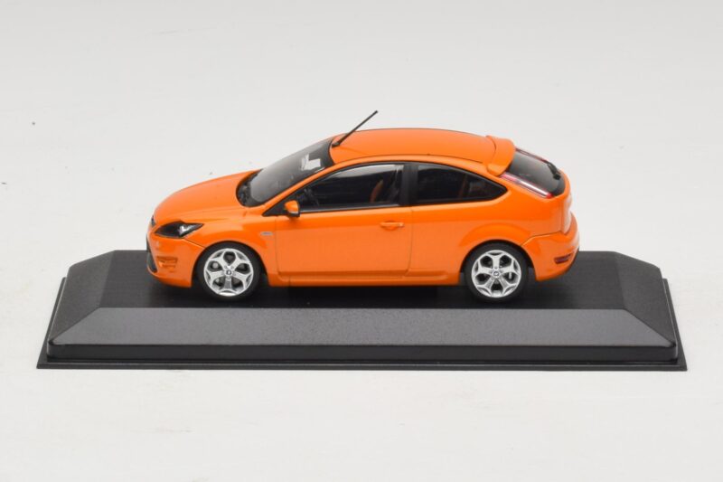 Ford Focus ST Mk2 Electric Orange Minichamps 1:43 400087302 Μέταλλο