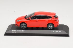 Ford Focus ST Mk3 Κόκκινο Minichamps 1:43 410081001 Μέταλλο
