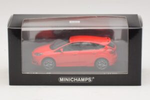 Ford Focus ST Mk3 Κόκκινο Minichamps 1:43 410081001 Μέταλλο - εικόνα 4 από 4