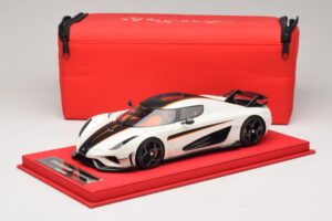 Koenigsegg Regera Λευκό με Μαύρο Καρμπόν FrontiArt 1:18 REMC043 Ρητίνη - εικόνα 7 από 7