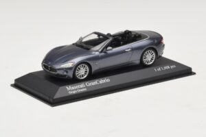 Maserati GranCabrio Γκρι Μεταλλικό Minichamps 1:43 400123931 Μέταλλο - εικόνα 2 από 4