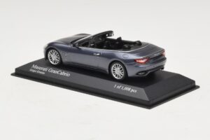 Maserati GranCabrio Γκρι Μεταλλικό Minichamps 1:43 400123931 Μέταλλο - εικόνα 3 από 4