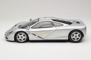 McLaren F1 Ασημί Minichamps 1:12 530133123 Μέταλλο - εικόνα 4 από 8