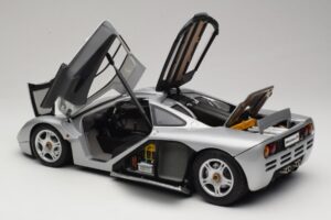 McLaren F1 Ασημί Minichamps 1:12 530133123 Μέταλλο - εικόνα 5 από 8