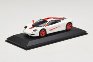 McLaren F1 Λευκό Με Κόκκινες Ρίγες Minichamps 1:43 MCLAREN003 Μέταλλο