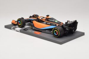McLaren MCL36 #3 D. Ricciardo Bahrain GP 2022 Minichamps 1:18 537221803 Μέταλλο - εικόνα 5 από 7