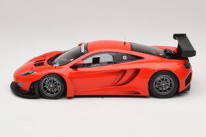 McLaren MP4-12C GT3 Κόκκινο 2013 Minichamps 1:18 151121392 Μέταλλο - εικόνα 3 από 6