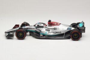 Mercedes AMG Petronas W13 E Performance #63 G. Russell Spanish GP 2022 Minichamps 1:18 110220063 Μέταλλο - εικόνα 3 από 7