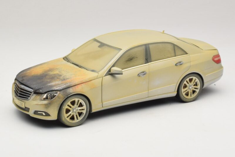 Mercedes E-Class W212 Καμένο Ντουμπάι Καλλιτεχνικό Αυτοκίνητο Minichamps 1:18 MB008 Μέταλλο