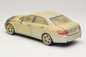 Mercedes E-Class W212 Καμένο Ντουμπάι Καλλιτεχνικό Αυτοκίνητο Minichamps 1:18 MB008 Μέταλλο - εικόνα 5 από 6