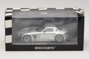 Mercedes SLS AMG GT3 Ασημί Minichamps 1:43 410113202 Μέταλλο - εικόνα 4 από 4