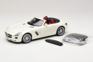 Mercedes SLS AMG Ρόουντστερ Mystic White II Minichamps 1:18 B66960079 Μέταλλο - εικόνα 2 από 9