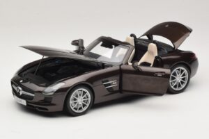 Mercedes SLS AMG Sepang Brown Minichamps 1:18 B66960080 Μέταλλο - εικόνα 2 από 9