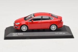 Opel Astra J Κόκκινο Minichamps 1:43 410042001 Μέταλλο