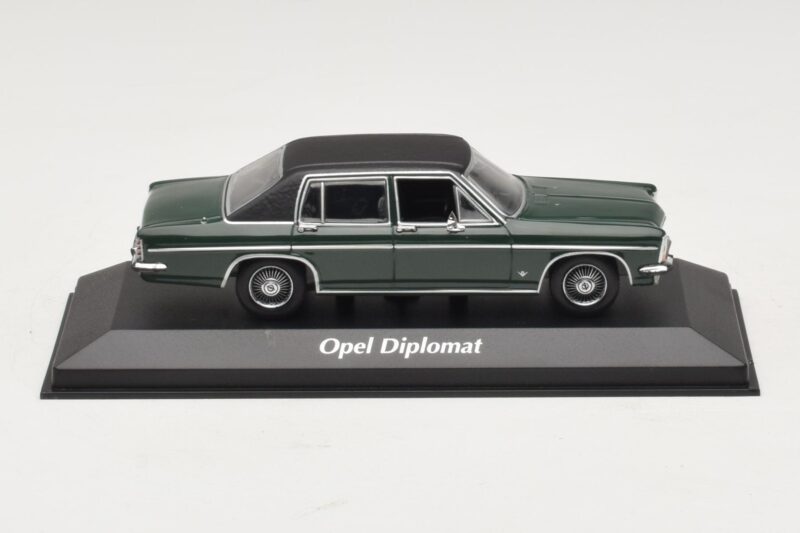 Opel Diplomat B Σκούρο Πράσινο Maxichamps 1:43 940046070 Μέταλλο