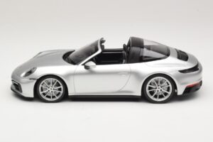 Porsche 911 992 Targa 4 GTS Ασημί Minichamps 1:18 WAP0211460RTRG Μέταλλο - εικόνα 3 από 6