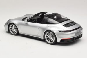 Porsche 911 992 Targa 4 GTS Ασημί Minichamps 1:18 WAP0211460RTRG Μέταλλο - εικόνα 5 από 6