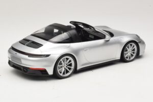 Porsche 911 992 Targa 4 GTS Ασημί Minichamps 1:18 WAP0211460RTRG Μέταλλο - εικόνα 2 από 6
