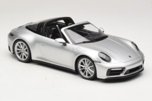 Porsche 911 992 Targa 4 GTS Ασημί Minichamps 1:18 WAP0211460RTRG Μέταλλο - εικόνα 4 από 6