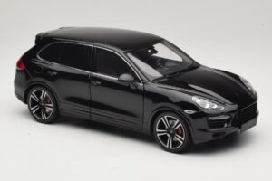 Porsche Cayenne Turbo S 92A Μαύρο Μεταλλικό Minichamps 1:18 110062100 Μέταλλο - εικόνα 6 από 8