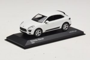 Porsche Macan 95B Λευκό Minichamps 1:43 410062601 Μέταλλο - εικόνα 2 από 4