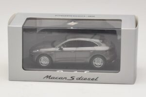 Porsche Macan S Diesel 95B Μπρονζέ Μεταλλικό Minichamps 1:43 WAP0201510E Μέταλλο - εικόνα 4 από 4