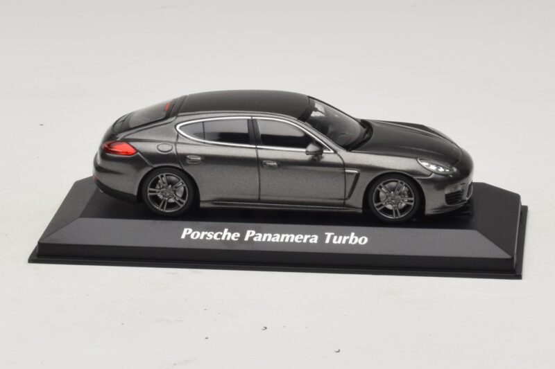 Porsche Panamera 970 Turbo Γκρι Μεταλλικό Maxichamps 1:43 Porsche Panamera 970 Turbo Γκρι Μεταλλικό Maxichamps 1:43 940062371 Μέταλλο