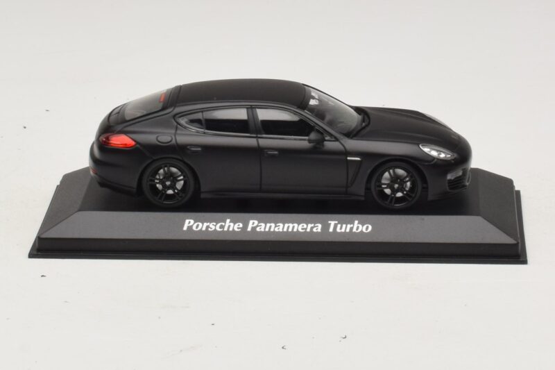 Porsche Panamera 970 Turbo Μαύρο Ματ Maxichamps 1:43 Porsche Panamera 970 Turbo Μαύρο Ματ Maxichamps 1:43 940062370 Μέταλλο