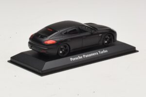 Porsche Panamera 970 Turbo Μαύρο Ματ Maxichamps 1:43 940062370 Μέταλλο - εικόνα 2 από 4