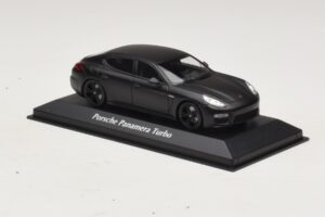 Porsche Panamera 970 Turbo Μαύρο Ματ Maxichamps 1:43 940062370 Μέταλλο - εικόνα 3 από 4